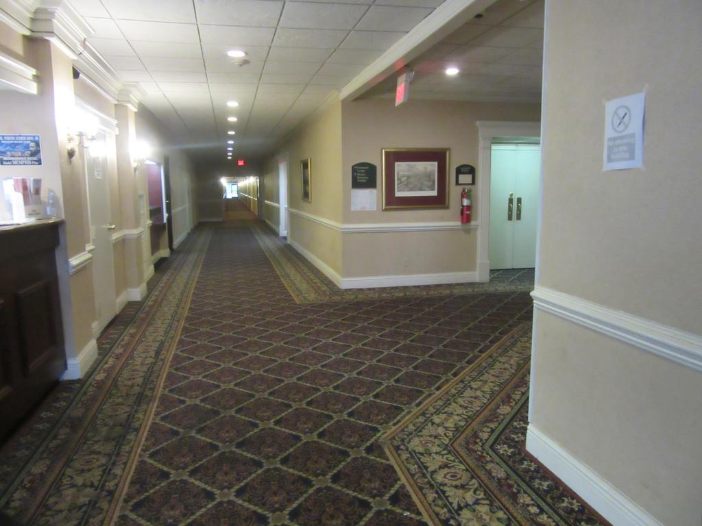 Governor'S Inn & Suites Memphis Exterior photo