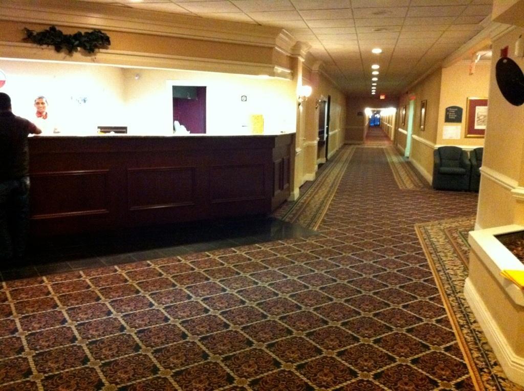 Governor'S Inn & Suites Memphis Exterior photo