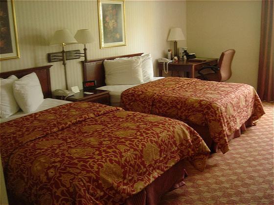Governor'S Inn & Suites Memphis Room photo